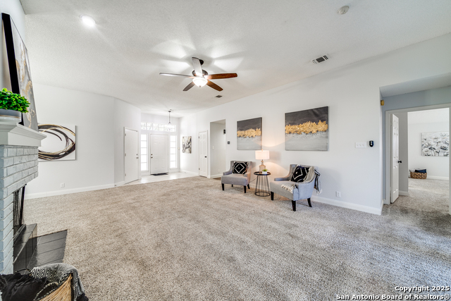 Image 6 of 25 For 5207 Pine Lake Dr