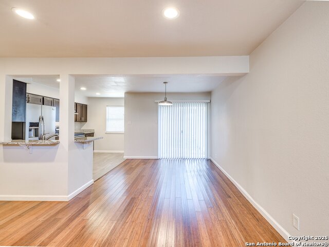 Image 14 of 42 For 100 Lorenz Rd  1501