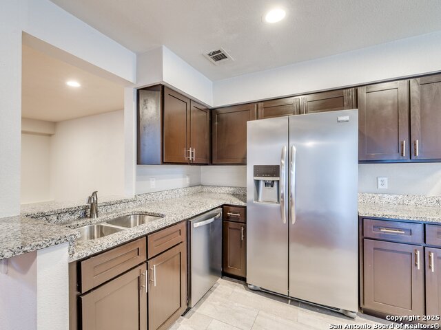 Image 16 of 42 For 100 Lorenz Rd  1501