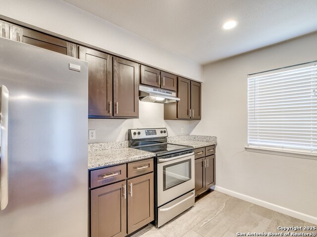 Image 18 of 42 For 100 Lorenz Rd  1501