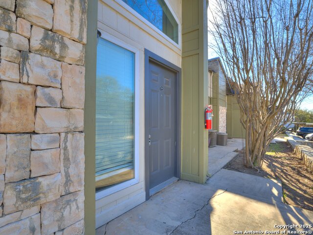 Image 3 of 42 For 100 Lorenz Rd  1501