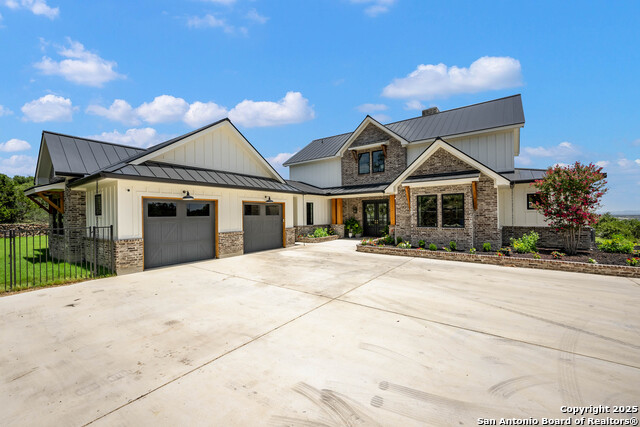 Details for 324 Ridge Point, Spring Branch, TX 78070