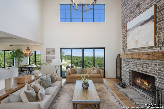 Image 7 of 49 For 324 Ridge Point