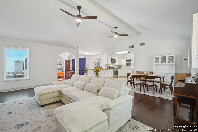 Image 10 of 69 For 3730 Marymont