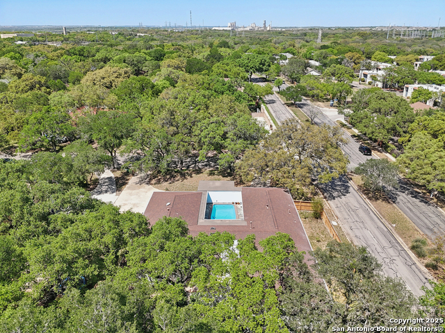Image 65 of 69 For 3730 Marymont
