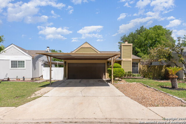 Image 3 of 27 For 9935 Village Briar