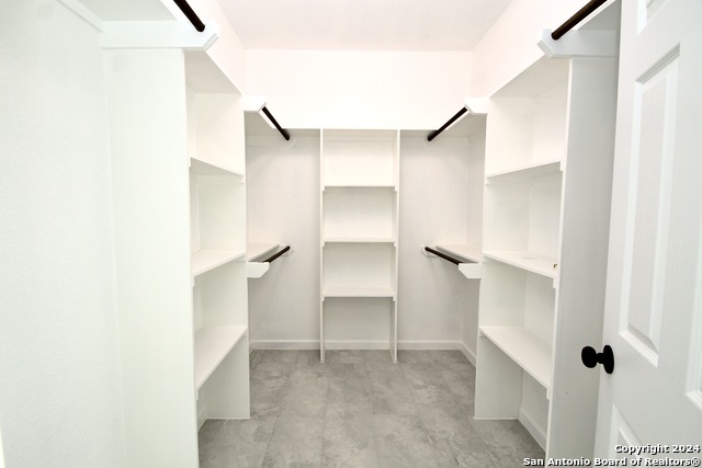 Listing photo id 15 for 176 Hidden Ranch Ct