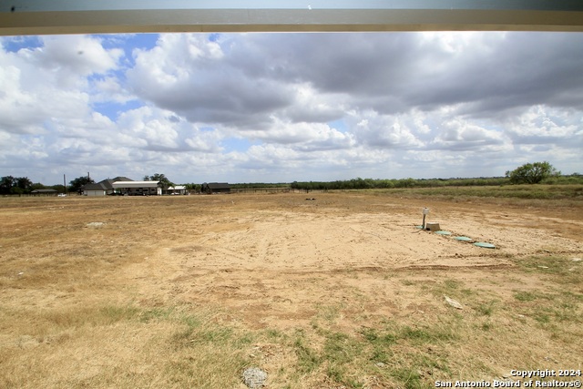 Listing photo id 24 for 176 Hidden Ranch Ct