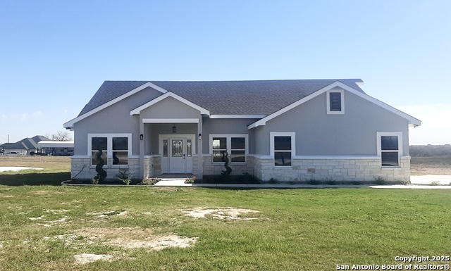 Listing photo id 2 for 176 Hidden Ranch Ct