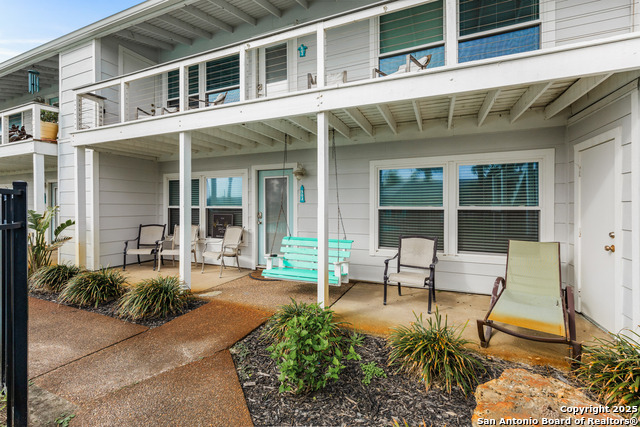 Details for 71 Nassau W 302, Rockport, TX 78382