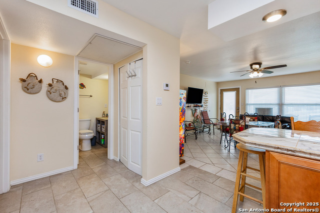 Listing photo id 9 for 71 Nassau W 302