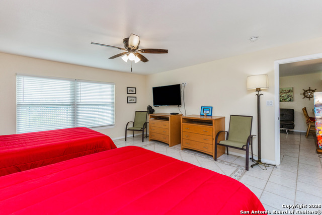 Listing photo id 17 for 71 Nassau W 302