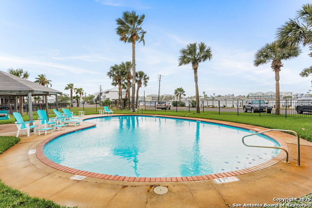 Listing photo id 23 for 71 Nassau W 302