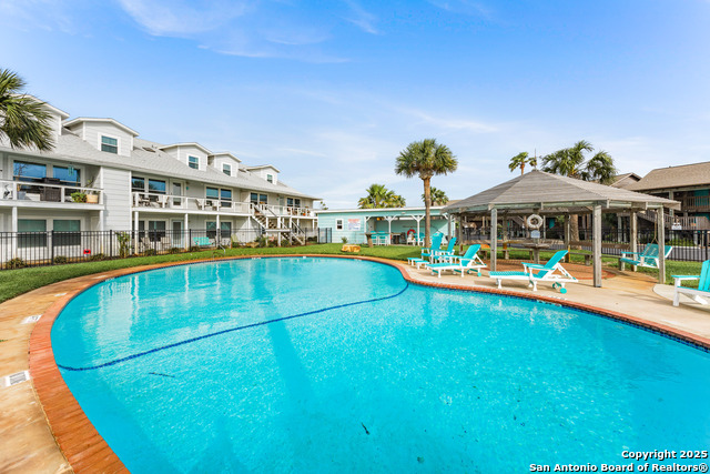 Listing photo id 25 for 71 Nassau W 302