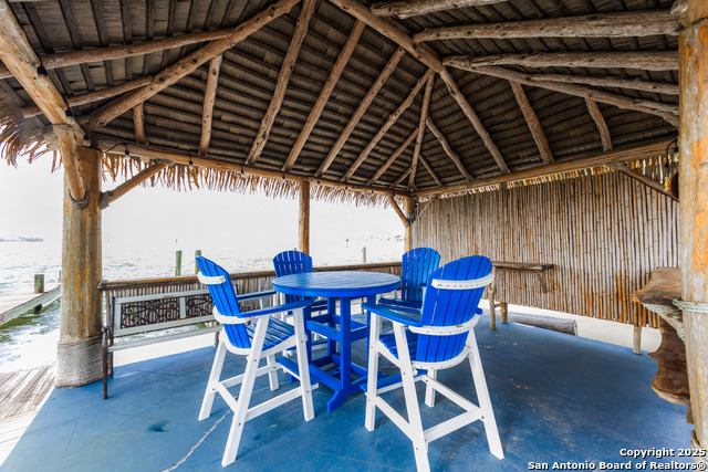 Listing photo id 32 for 71 Nassau W 302