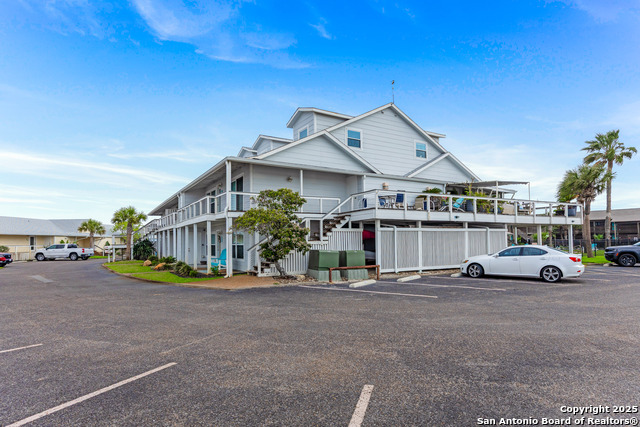 Listing photo id 36 for 71 Nassau W 302