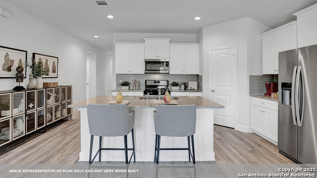 Listing photo id 8 for 903 Prince Albert
