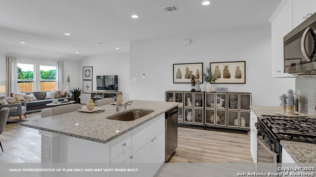 Listing photo id 21 for 903 Prince Albert