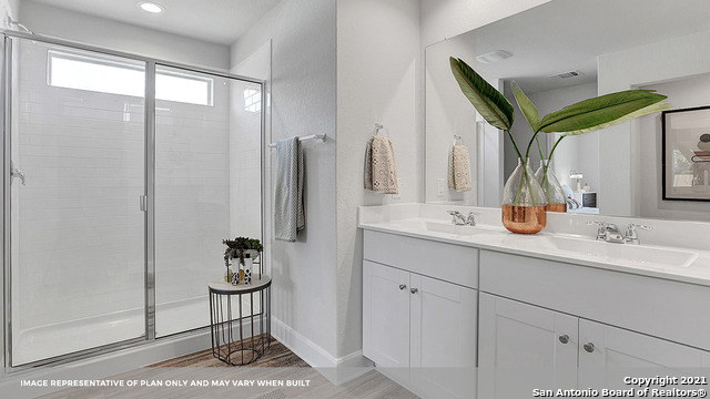 Listing photo id 24 for 903 Prince Albert
