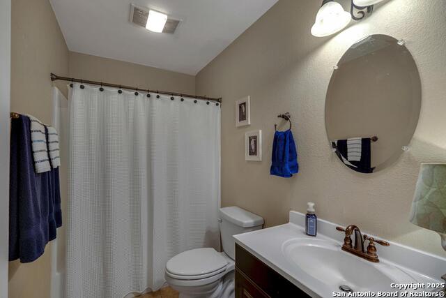 Listing photo id 9 for 471 Edge Hill