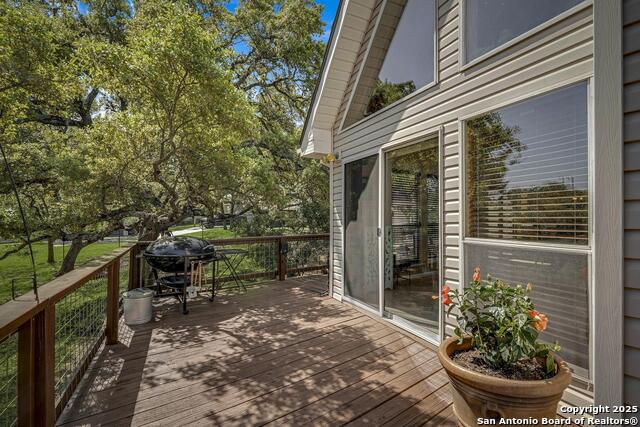 Listing photo id 17 for 471 Edge Hill