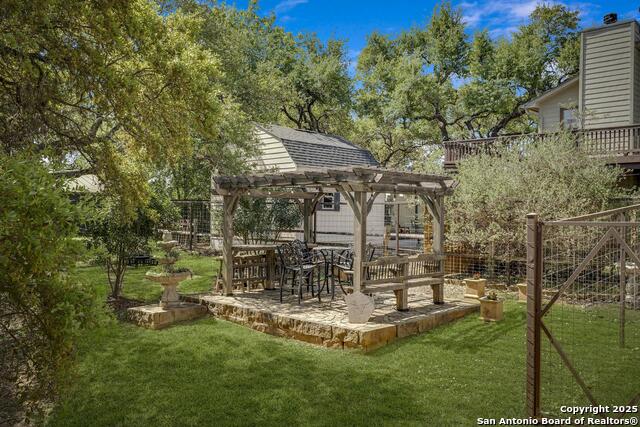 Listing photo id 18 for 471 Edge Hill
