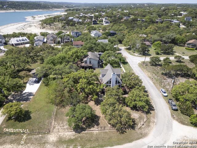 Listing photo id 21 for 471 Edge Hill