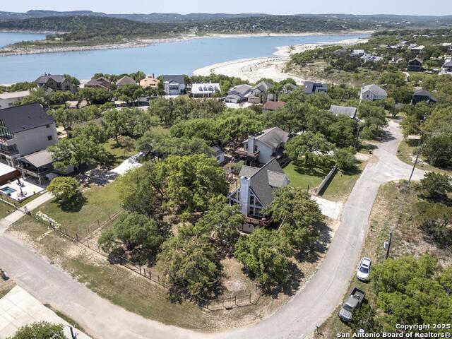 Listing photo id 22 for 471 Edge Hill