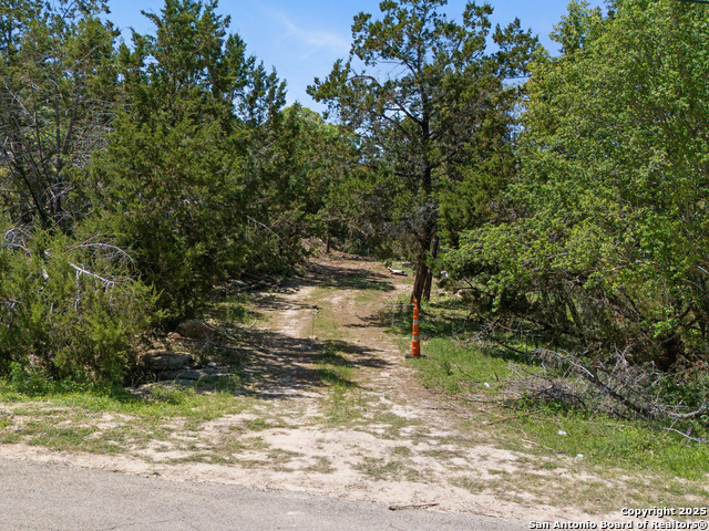 Details for 1056 Scenic Run, Canyon Lake, TX 78133