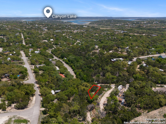 Listing photo id 11 for 1056 Scenic Run