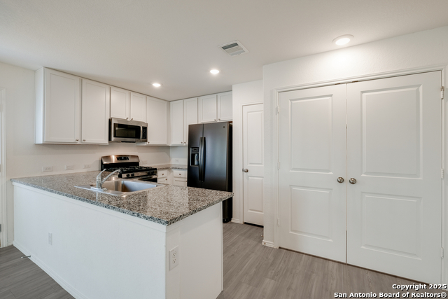 Image 10 of 25 For 10531 Mcclintock
