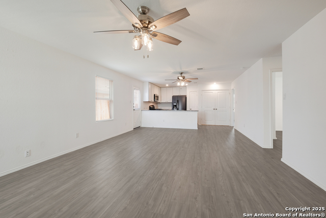 Image 4 of 25 For 10531 Mcclintock