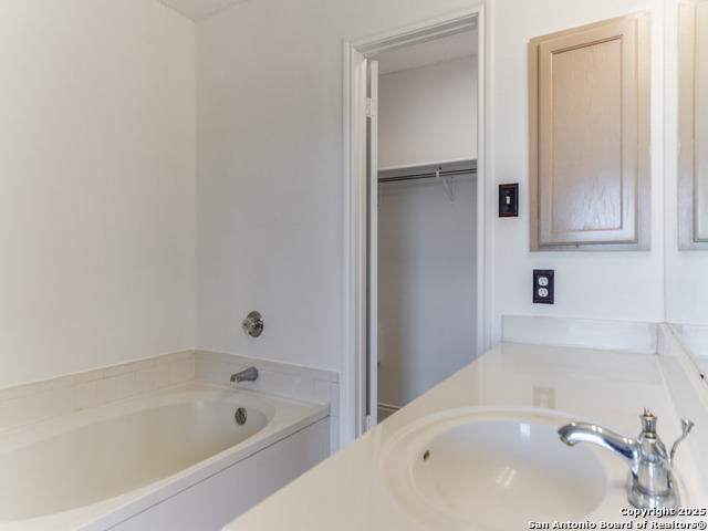 Image 17 of 29 For 18735 Redriver Trl