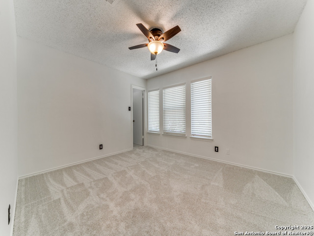 Image 18 of 29 For 18735 Redriver Trl