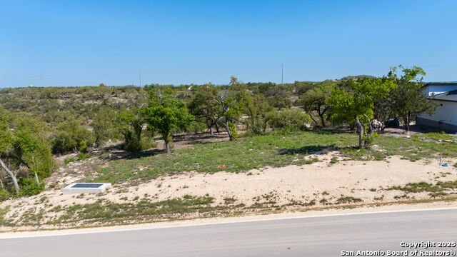 Listing photo id 4 for 580 Rosemary Ridge