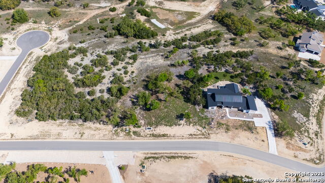 Listing photo id 5 for 580 Rosemary Ridge
