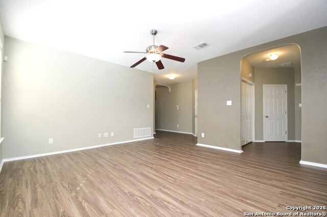 Listing photo id 8 for 745 Hollow Ridge