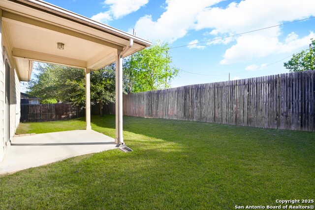 Listing photo id 12 for 745 Hollow Ridge