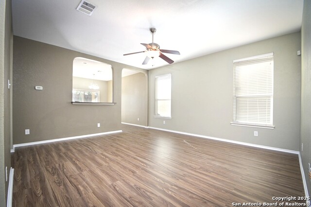 Listing photo id 1 for 745 Hollow Ridge