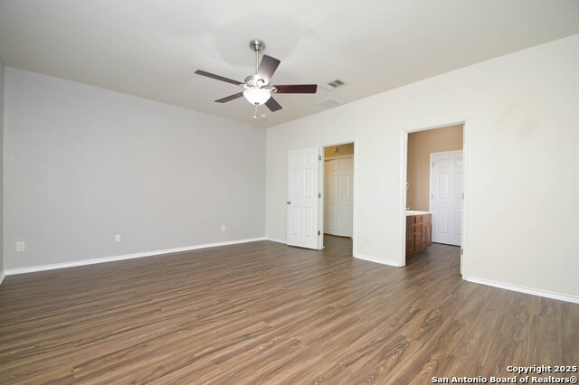 Listing photo id 6 for 745 Hollow Ridge