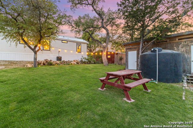 Image 11 of 57 For 191 Shallow Springs Dr
