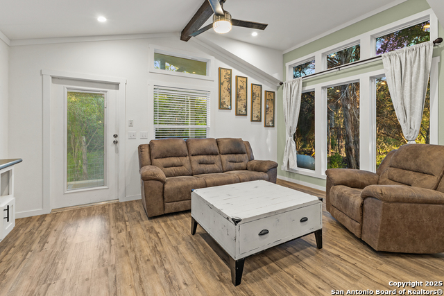 Image 16 of 57 For 191 Shallow Springs Dr