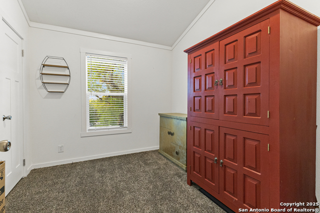 Image 24 of 57 For 191 Shallow Springs Dr