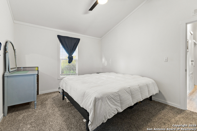 Image 28 of 57 For 191 Shallow Springs Dr