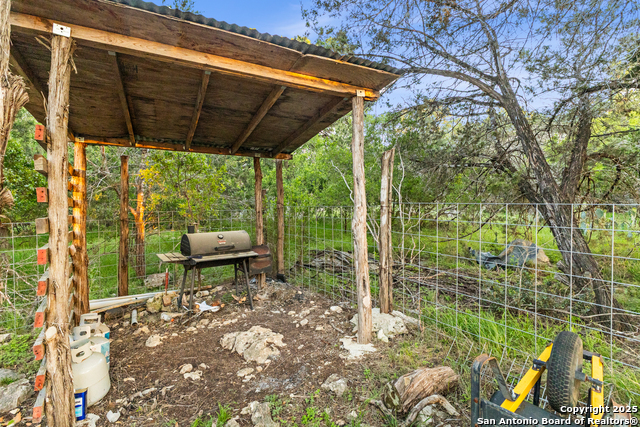 Image 31 of 57 For 191 Shallow Springs Dr