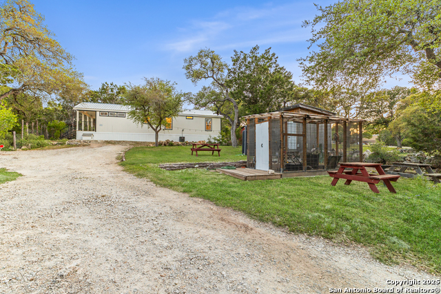 Image 40 of 57 For 191 Shallow Springs Dr