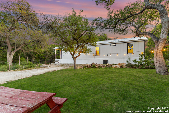 Image 7 of 57 For 191 Shallow Springs Dr