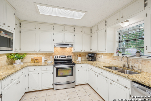 Image 16 of 35 For 430 Marymont Dr
