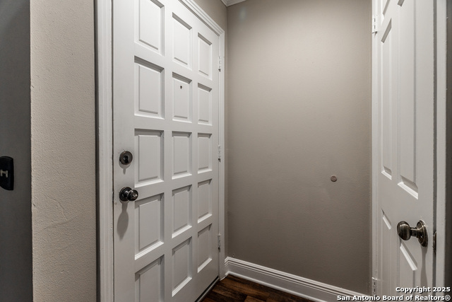 Image 6 of 28 For 165 Rampart W 805