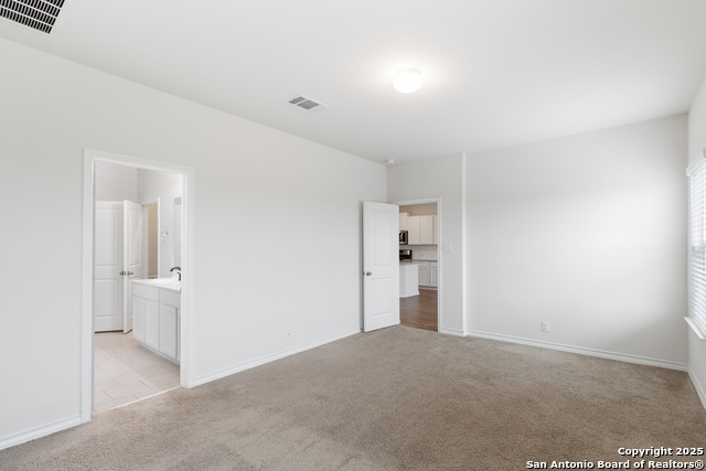 Listing photo id 12 for 13118 Whisper Bend